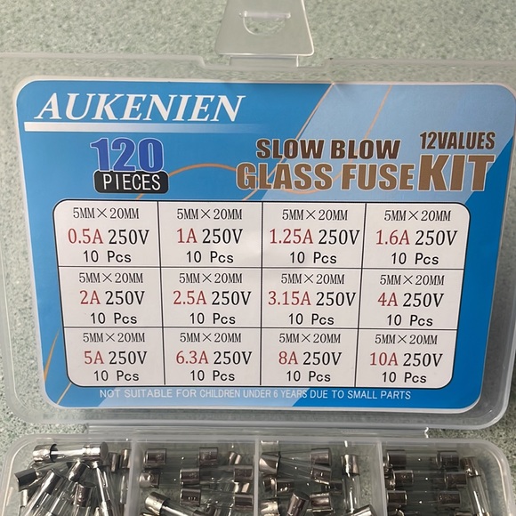 NIB Aukenien slow blow glass fuse kit, 120 pcs - Picture 3 of 3